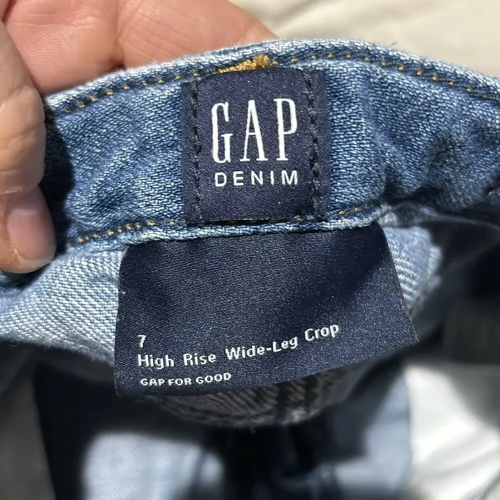 Gap denim 7 high rise wide leg crop blue jean pockets 💯cotton adjustable waist